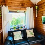 Dom wakacyjny Eifel-lounge - Monteurswohnung