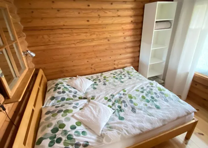 Semesterbostad Eifel-lounge Blockhaus Mit Kamin Garten Balkon Nahe Koeln Therme Bruehl Phantasialand *