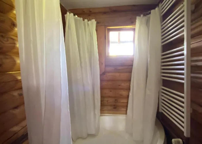 Semesterbostad Eifel-lounge Blockhaus Mit Kamin Garten Balkon Nahe Koeln Therme Bruehl Phantasialand Weilerswist